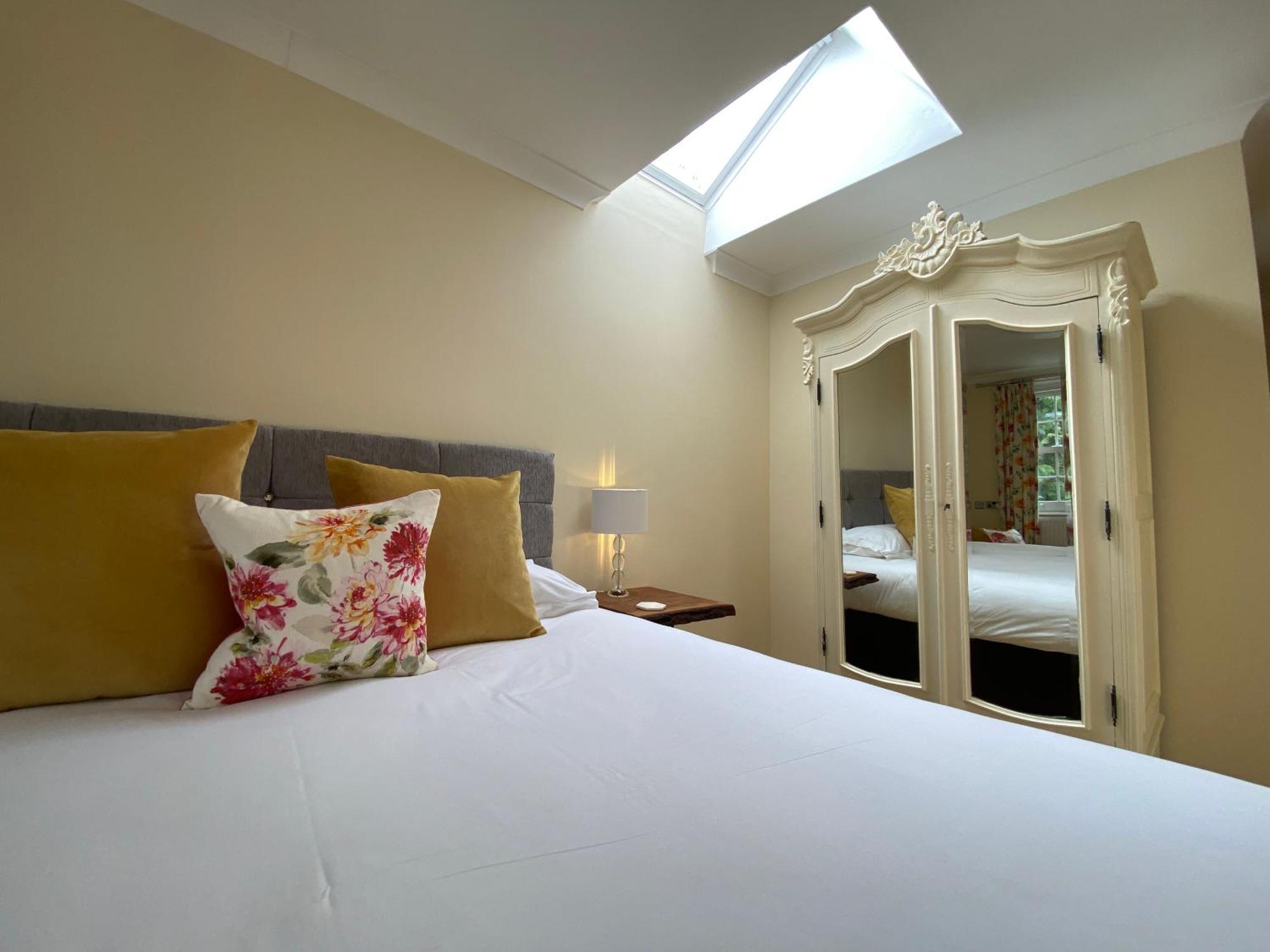 Rooms At The Usk Talybont-on-Usk Room photo